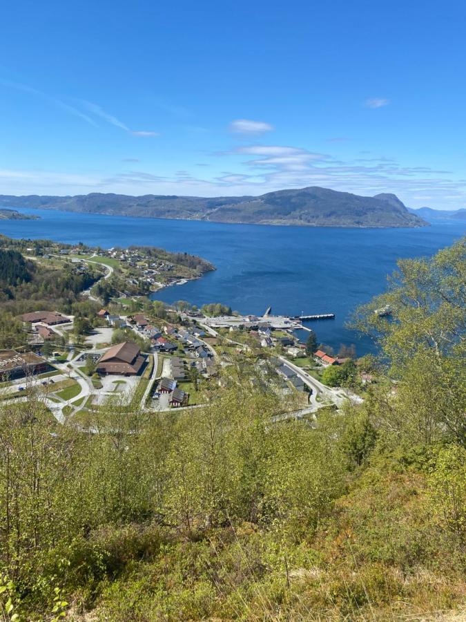 Puntsnes Apartmen Hjelmeland Exterior photo